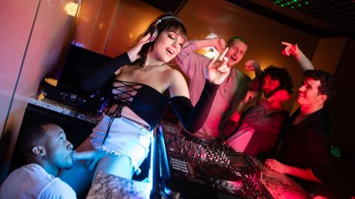 TransAngels: Hooking Up With The Hot DJ – Rana Katana